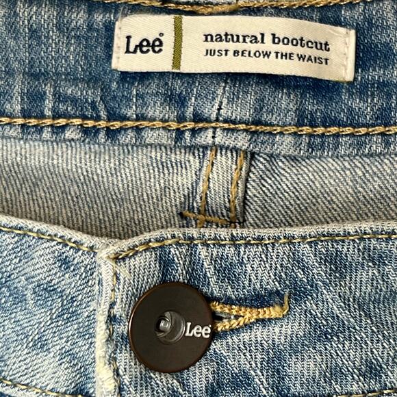 Lee Natural Bootcut Jeans Blue Flair Just Below The Waist 38x30 Short Size 16 - Picture 8 of 9